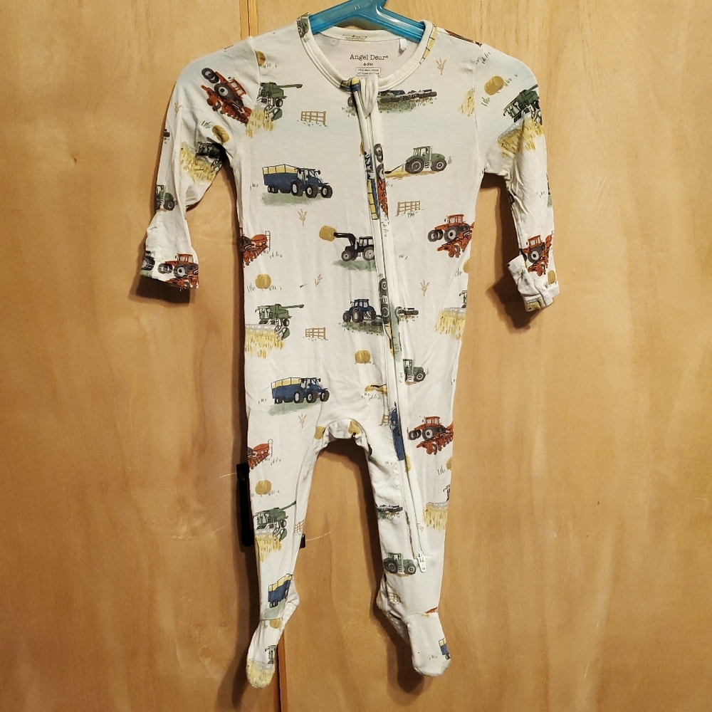 Angel dear bamboo sleeper 6-9months farm tractor